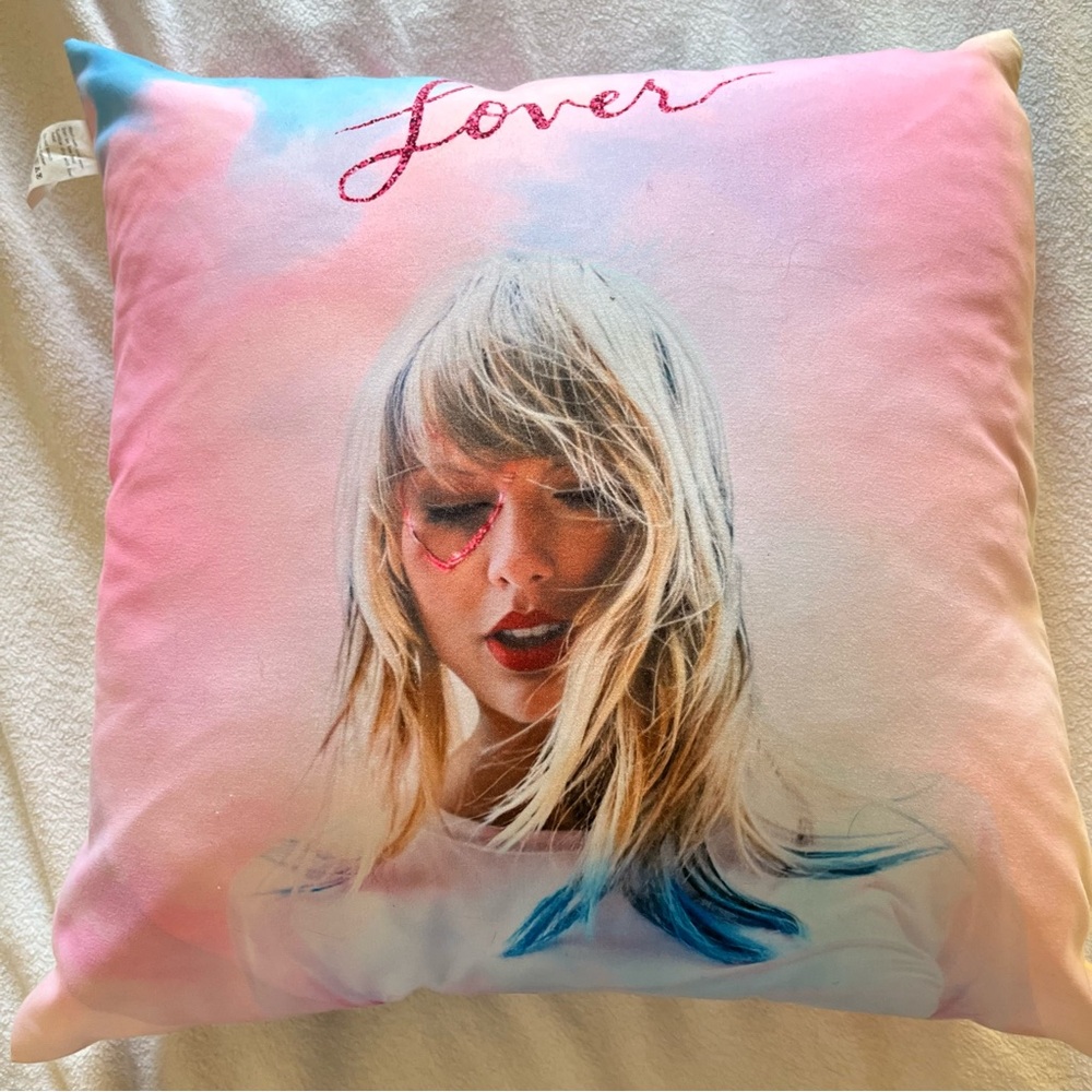 Taylor Swift lover pillow